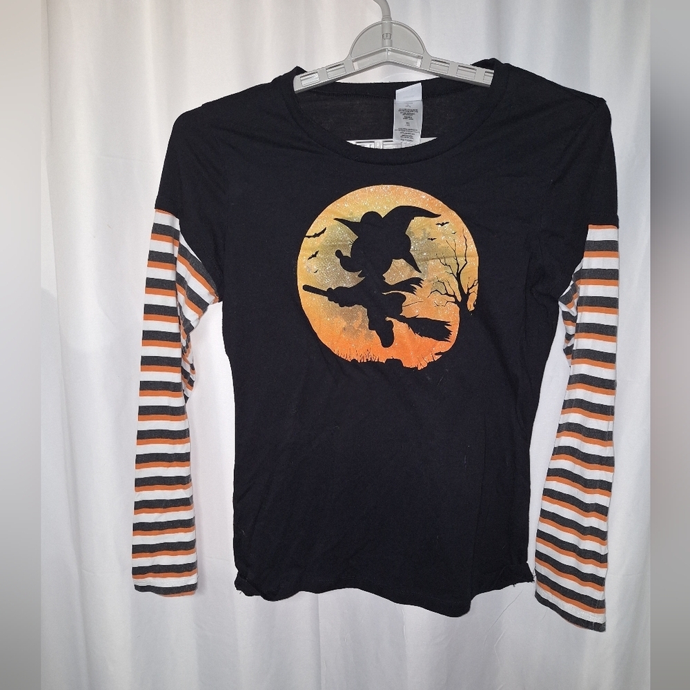 Disney mickey Mouse Black and Orange Witch Long Sleeve Tee
